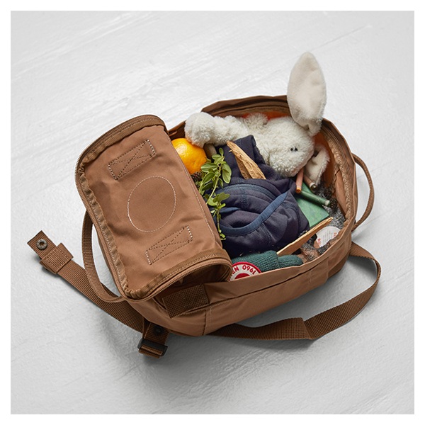 ミニ】Kanken Mini (Ox Red 326) | FJALLRAVEN,KANKEN,KANKEN MINI