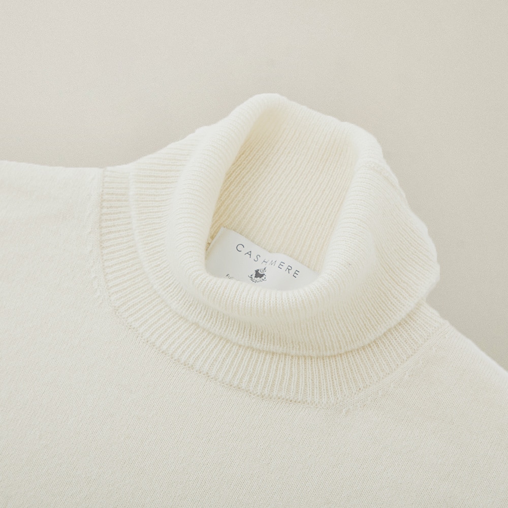 カシミヤ100％ オフタートルネック | Material,Cashmere | FUKAKINET