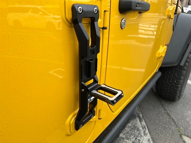 07y－ ジープ ラングラー ドアヒンジ 折りたたみ ブラック メタル