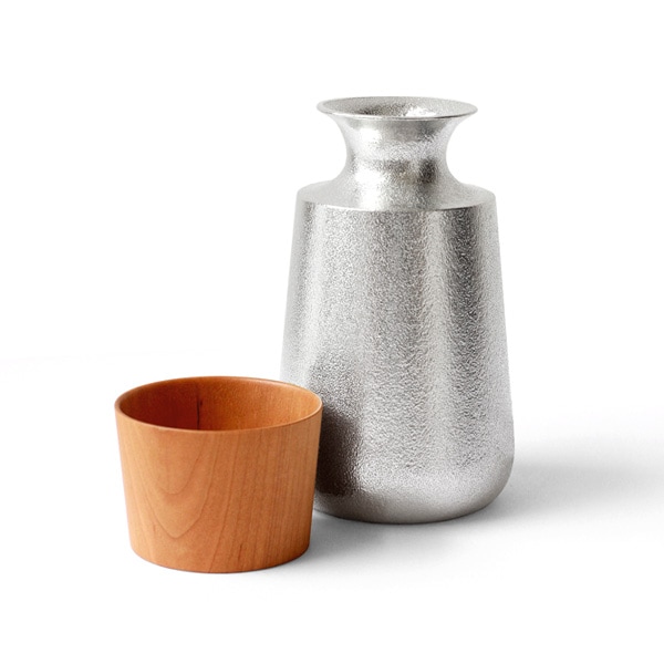 Hacoa×能作】「Sake Set」収納時の佇まいも美しい、錫の徳利と天然木の
