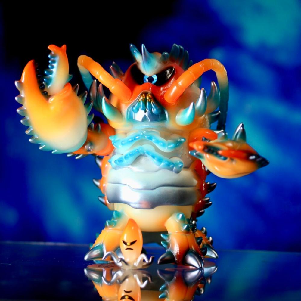 ソフビ/Bigclawx/OBA (Volcano GID Ver.)｜墓場の画廊ONLINE STORE