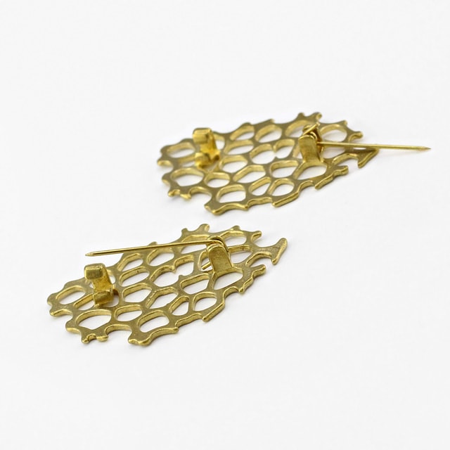 2210582BRP 真鍮製ブローチ コーラル 生地 42.5×26.0×1.3mm,ピン幅24mm