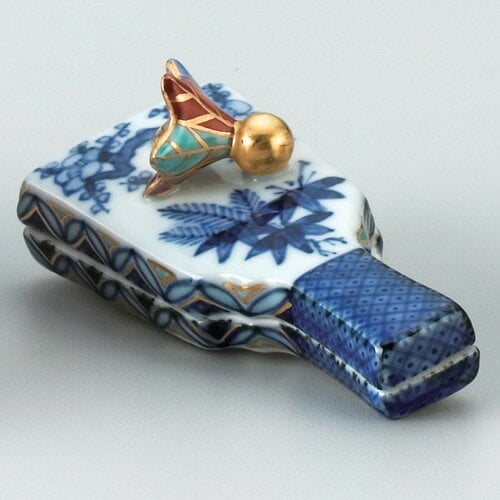 染付 羽子板香合 高野昭阿弥作 | 香合（こうごう） - CHATOWA 茶と和