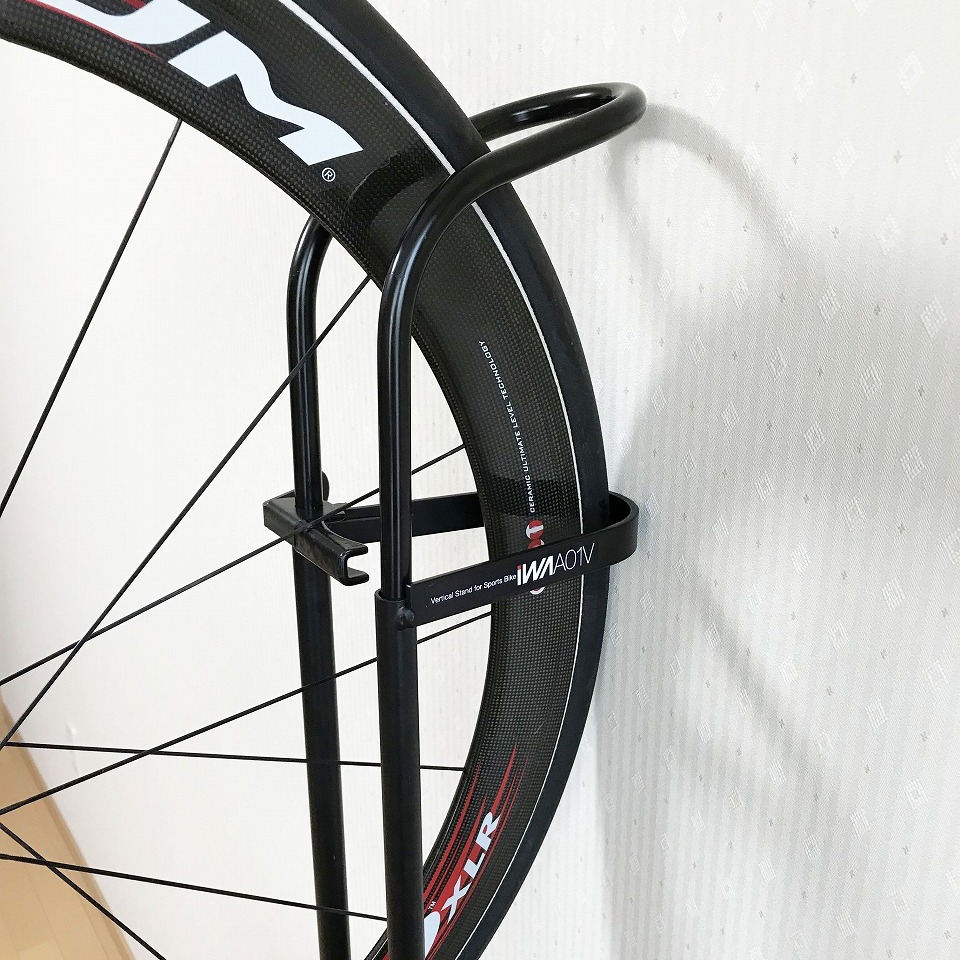 A01V 縦置きバイクスタンド｜iWA