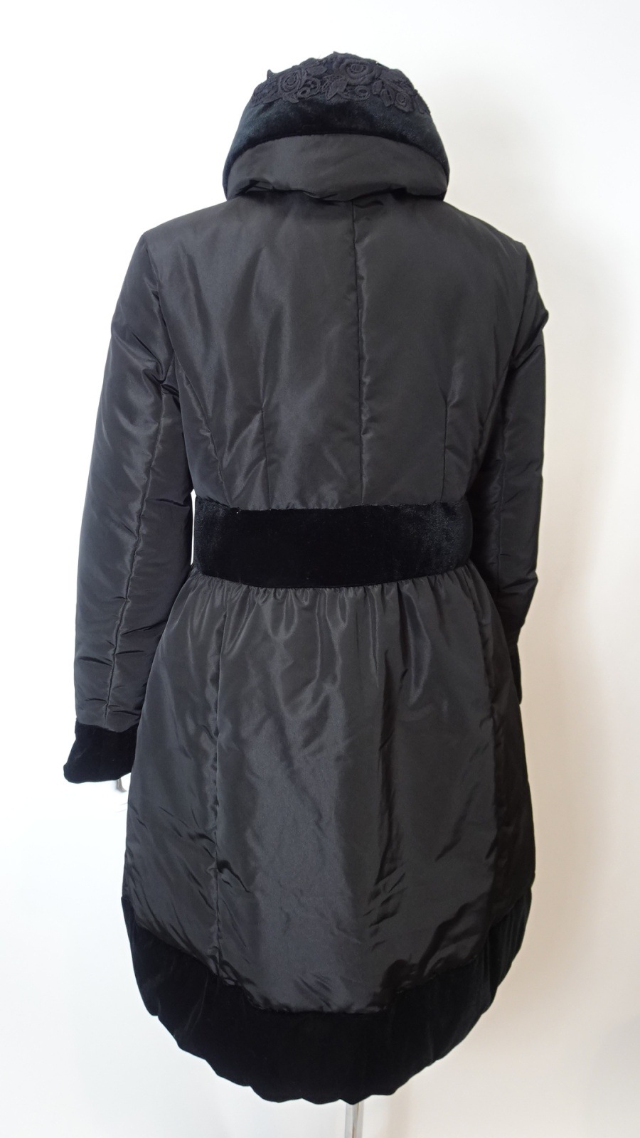 2025年秋冬 レース使いベロア切替ダウンコート 2528009 ｜Super Beauty