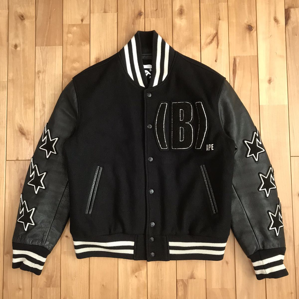 ☆非売品☆ スタッフ限定 袖レザー スタジャン Mサイズ a bathing ape