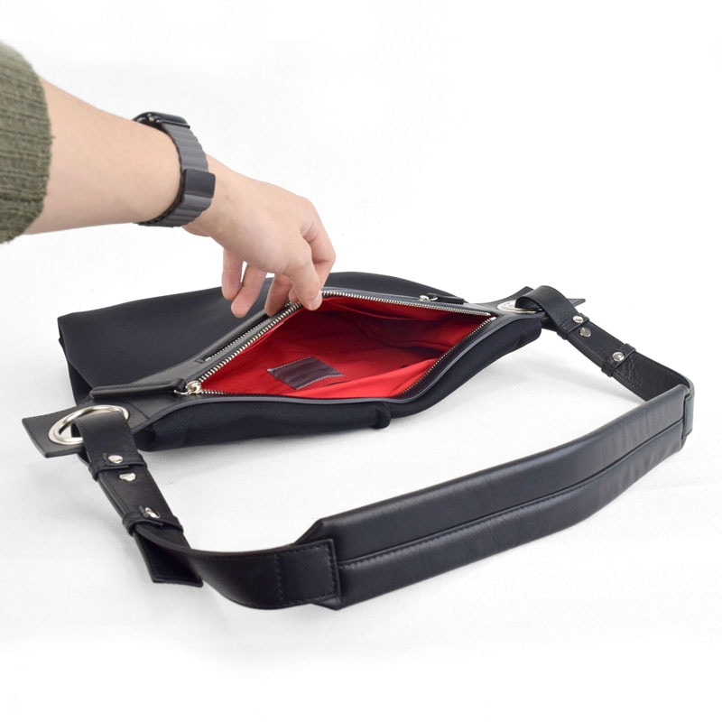 wet】hatomeボディバッグLサイズ | ボディバッグ