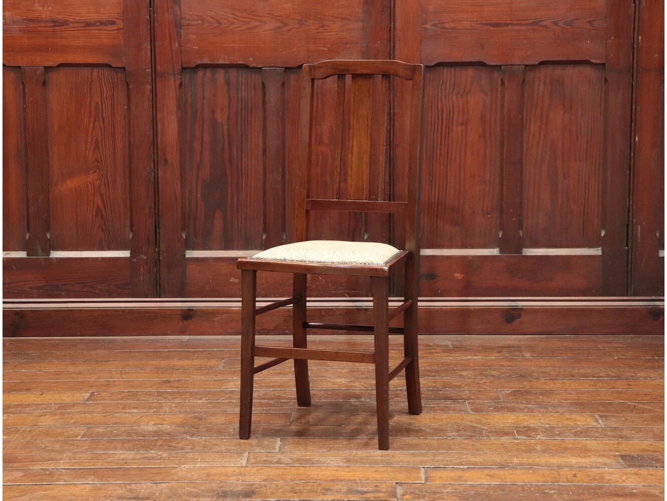 ベッドサイドチェア | アンティーク家具,with ウイリアム・モリス