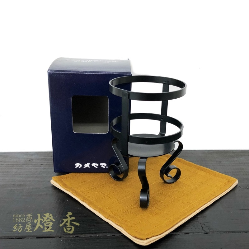 カメヤマの燭台『安全コップ用燭台【三脚燭台】』ブラック | 取扱い