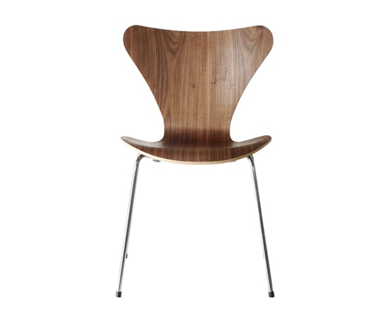 セブンチェア（リプロダクトモデル）｜デザインと使い心地の良さで