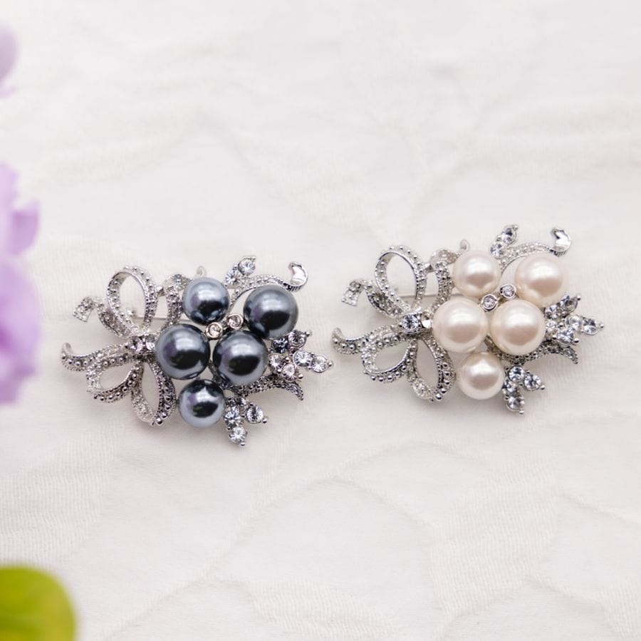 ガラスパールブローチ ブラック・ホワイト(ギフトボックス別売) | 北一
