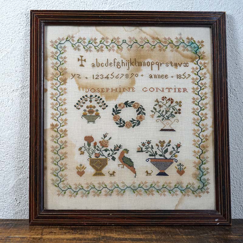 フランスアンティークアルファベット刺繍サンプラー1857年ge-974の通販