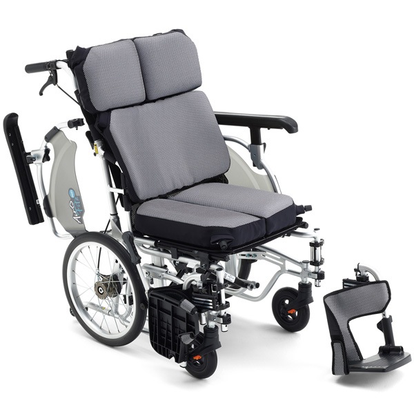 多機能 介助用車いす AFP-16［エアフィッツ・プレミアム16］ | 車いす