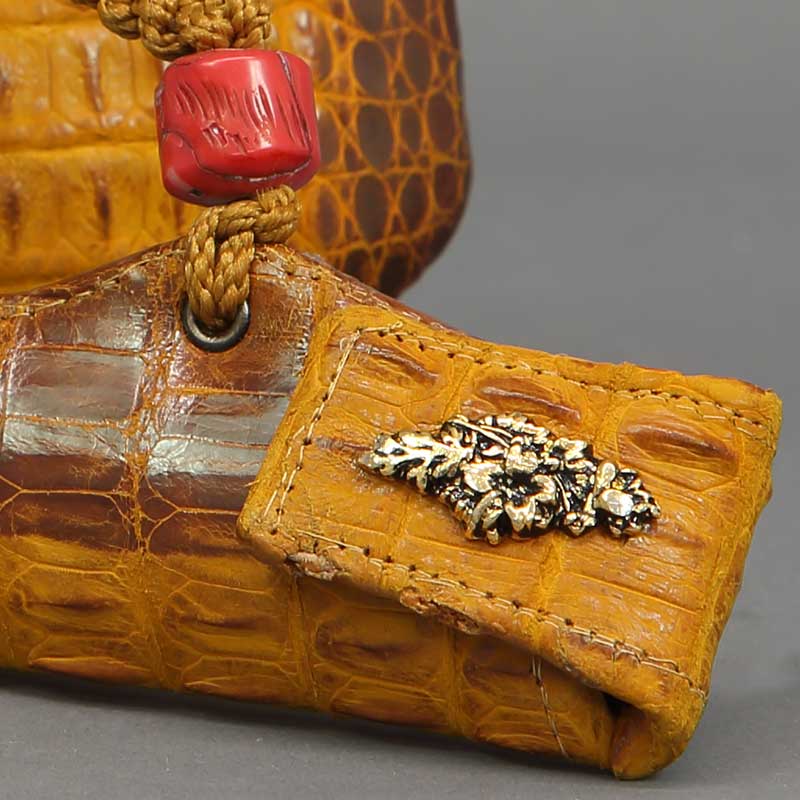 叺（カマス）煙管・刻み煙草入れ【ワニ革｜背ワニ茶】祭用品専門店浅草