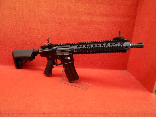 S&T SR16 電動ガン 中古品 サバゲー 東京マルイ ナイツSR-16 M4