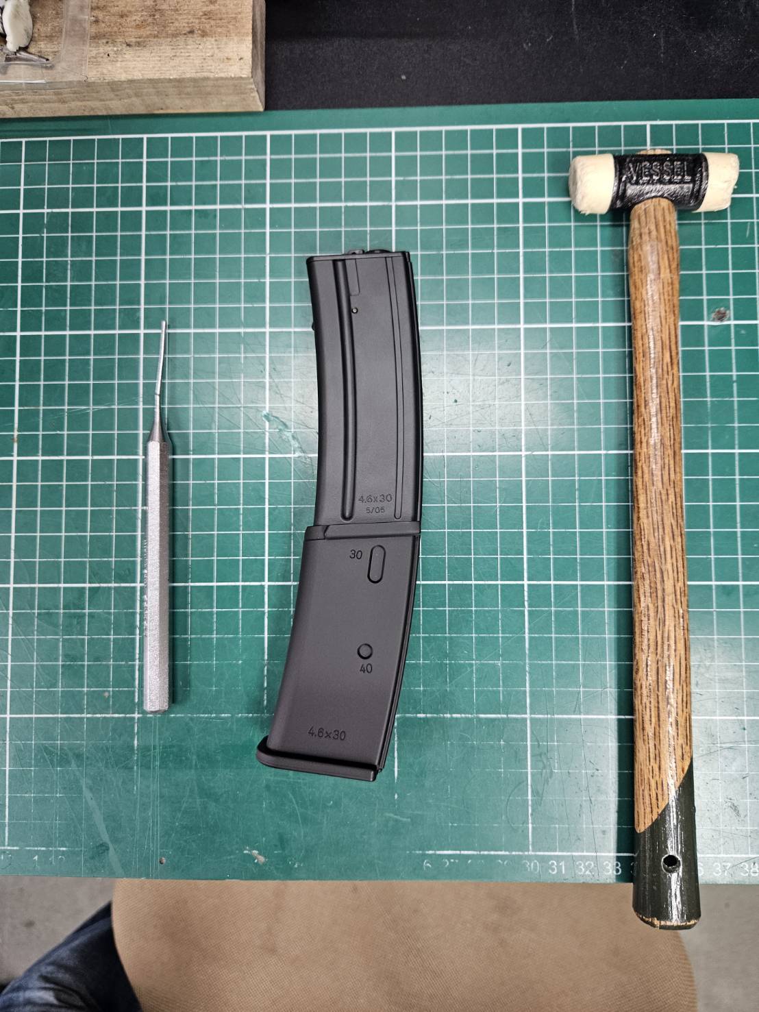 店内全品5％OFFクーポン】東京マルイ 電動 MP7用スムーズ加工済み190連