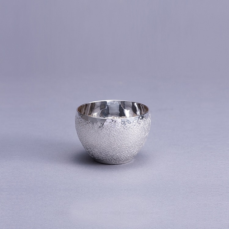 純銀 ぐいのみ 並型 岩石 磨き仕上 | 銀製品,酒器 | 森銀器製作所公式
