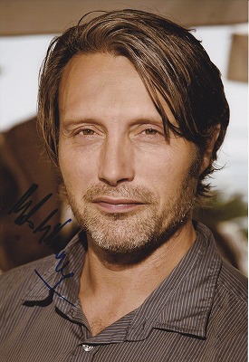 マッツ・ミケルセン 直筆オートグラフ | オートグラフ（直筆サイン