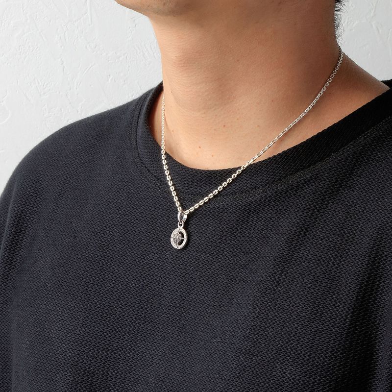 4月誕生石ダイヤモンド ラウンド ペンダント/サンシンボル/アラベスク