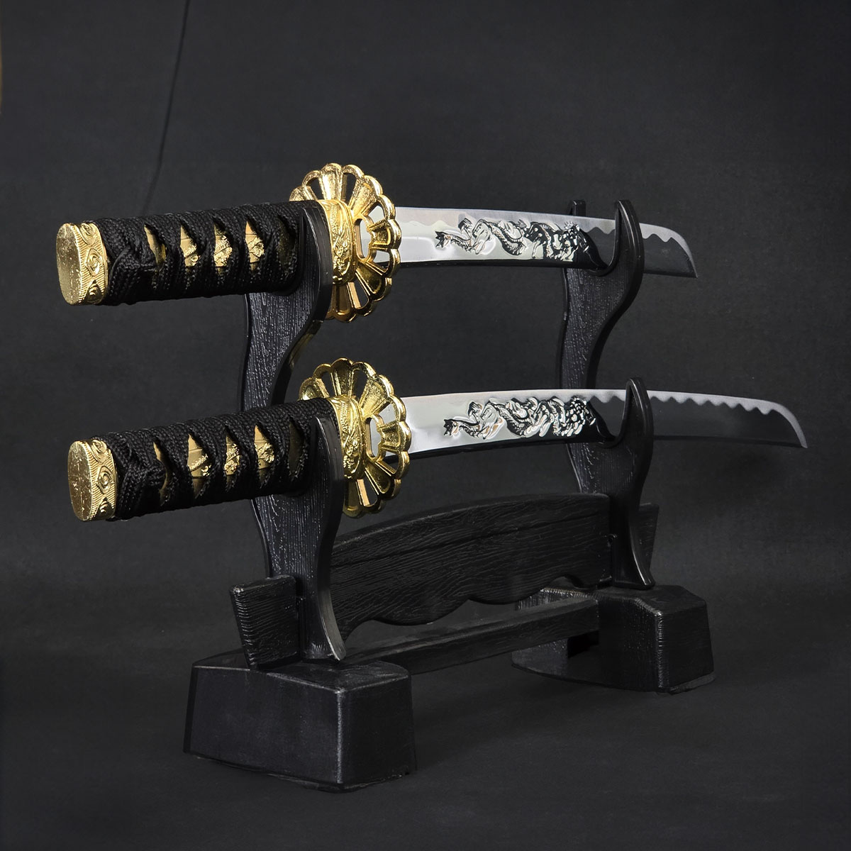 ミニミニ竜3点セット 彫金 黒 刀掛台付 刀身竜彫 模造刀｜【公式