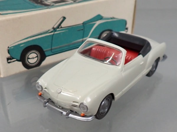 初期 WIKING フォルクスワーゲン カルマンギア オープン 1/40
