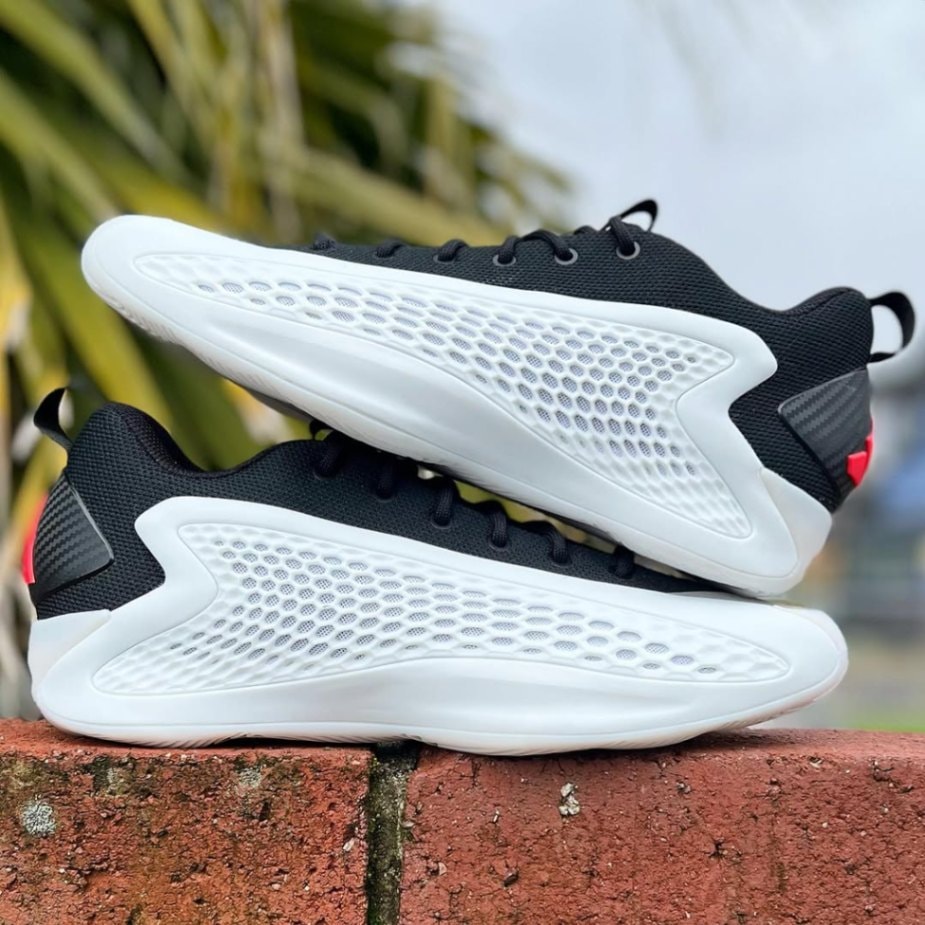 ADIDAS A.E. 1 LOW 'IRON SHARPENS IRON' アディダス アンソニー