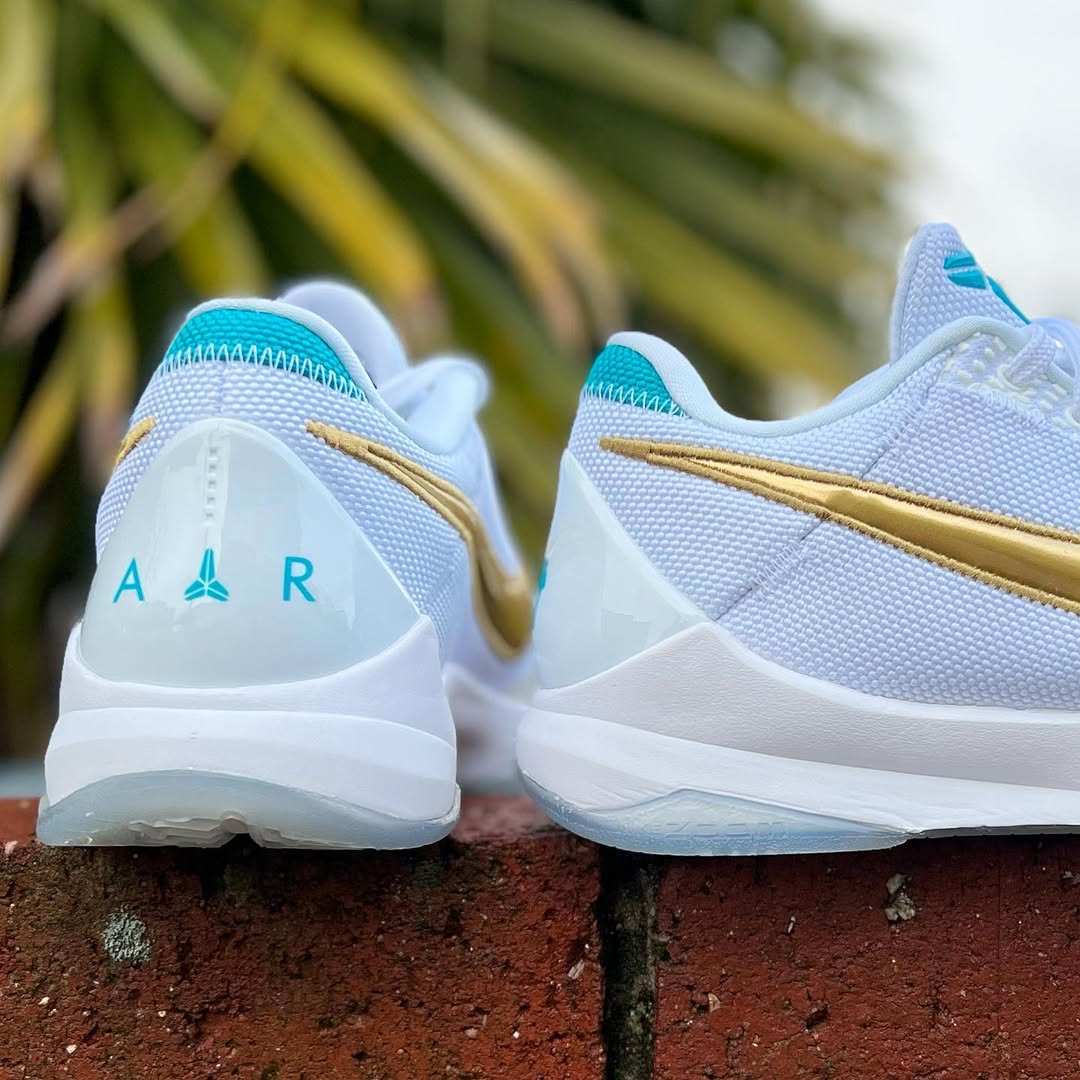 NIKE KOBE 5 PROTRO 'UNDEFEATED WHAT IF PACK' ナイキ コービー