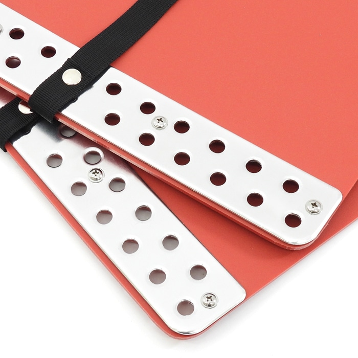 ハイラックス GUN125 大型マッドフラップ レッド 1台分セット アルミ