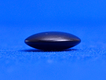 那智黒碁石(1粒売り) 25号 | 蛤碁石,蛤碁石と那智黒碁石の一粒売り