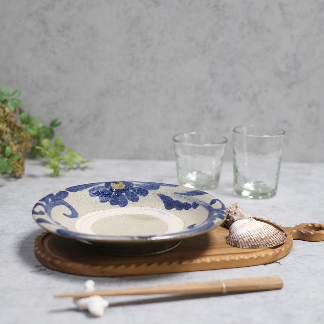 やちむん 沖縄 宮城正享 呉須唐草 7寸深皿 読谷村北窯 青 の通販