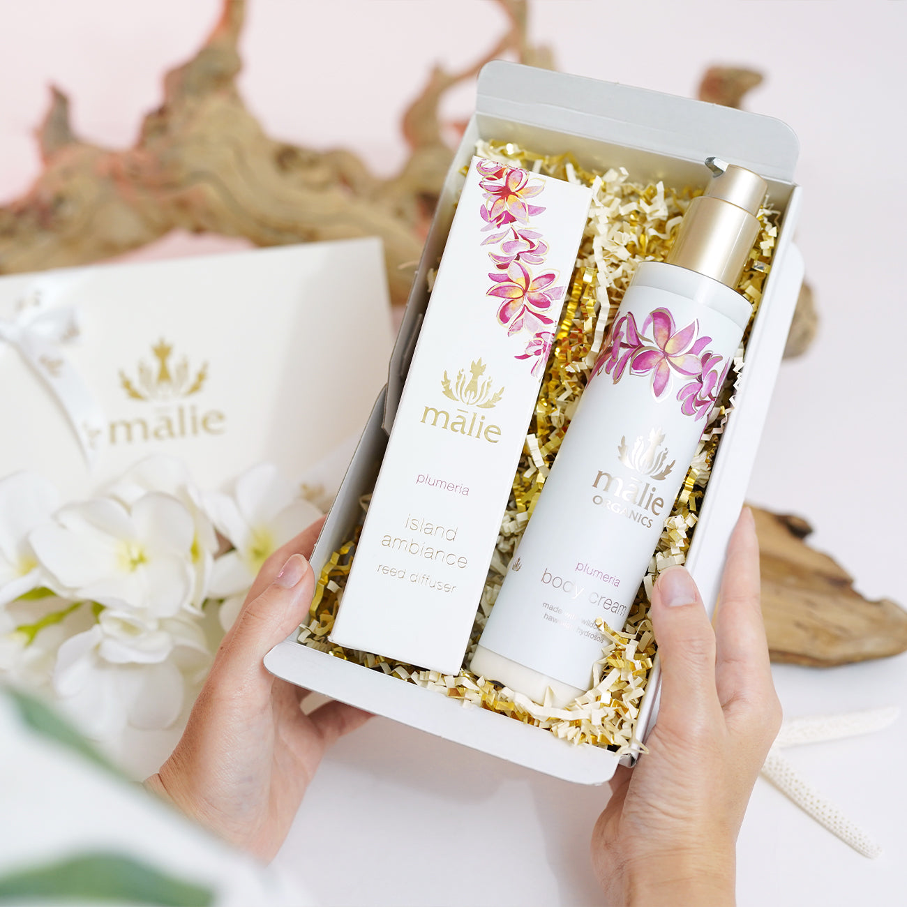 Malie オフィシャルギフトセット 「ボディクリーム&リード