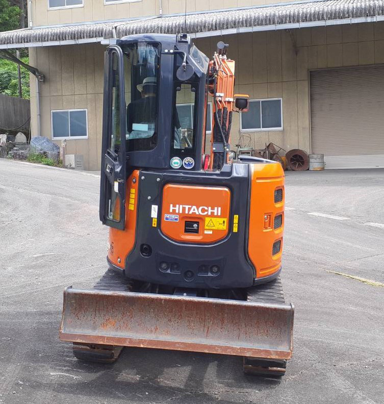 日立ミニショベル 「ZX30UR-5B」 中古車納車させていただきました