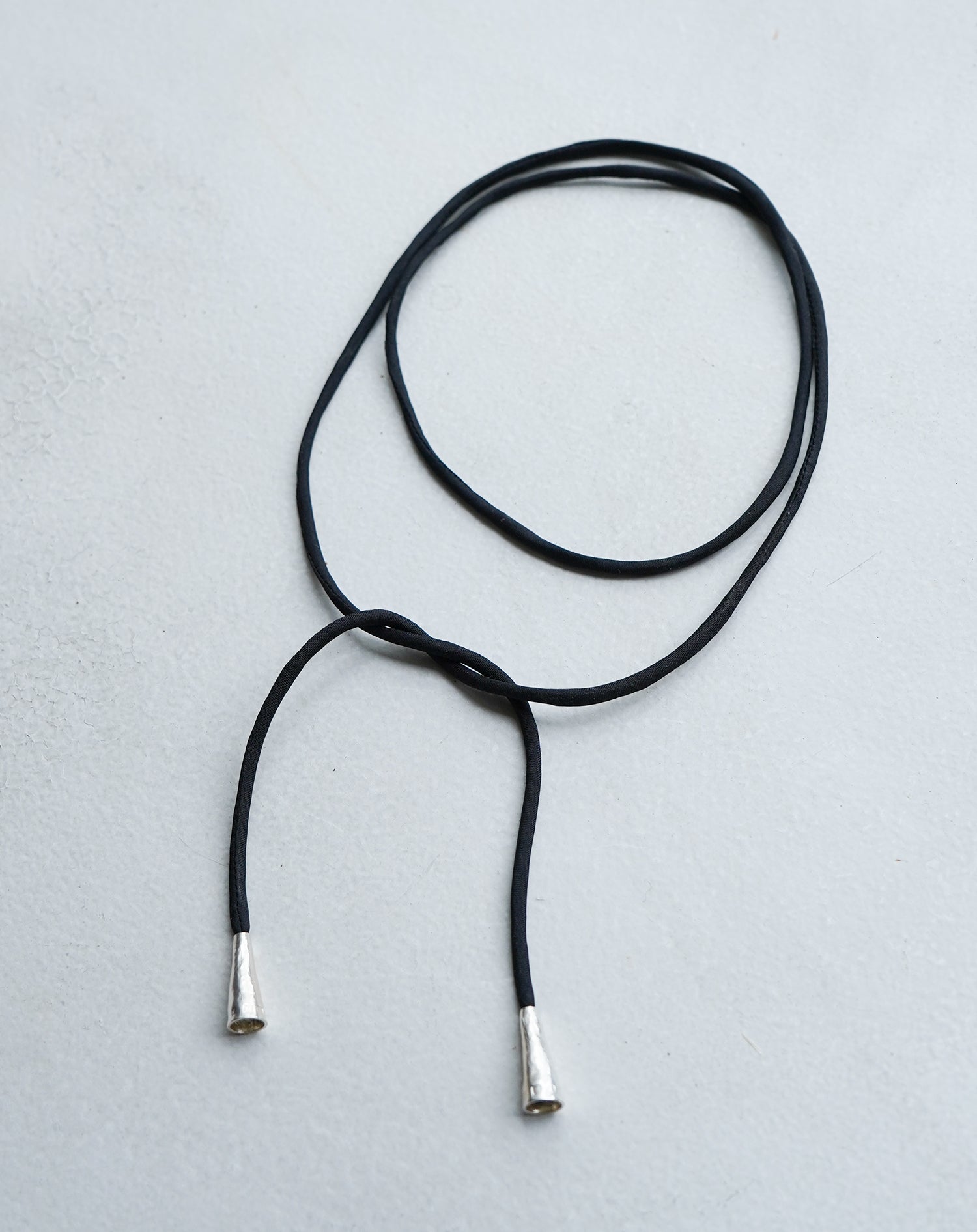 Hi-CORAZON] SILK CODE CHOKER – THINGS WE LOVE