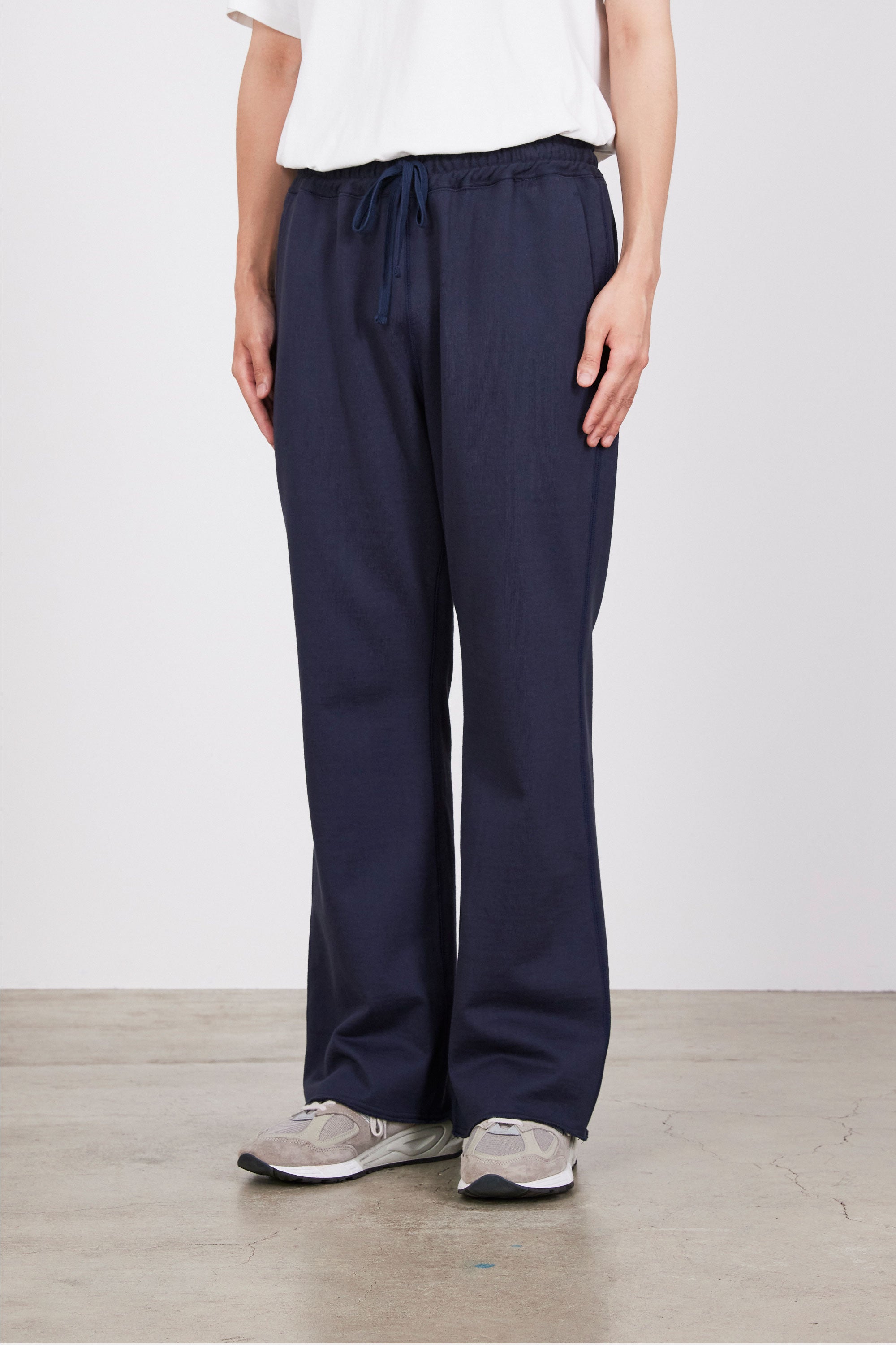 オーガニックコットンヘビー吊裏毛 / フレアジムパンツ, Navy – MARKAWARE