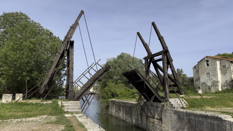 アルルの跳ね橋」を再現したヴァン・ゴッホ橋 | Masaya log