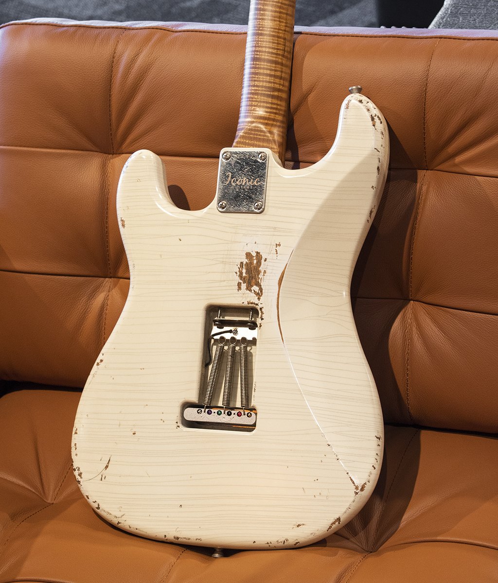 Iconic Guitars Vintage Modern Strat Olympic White Electric Guitar