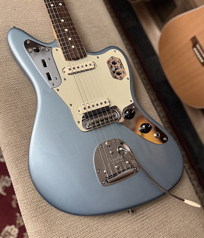USED Fender AVRI '62 Jaguar 2005 - Ice Blue Metallic