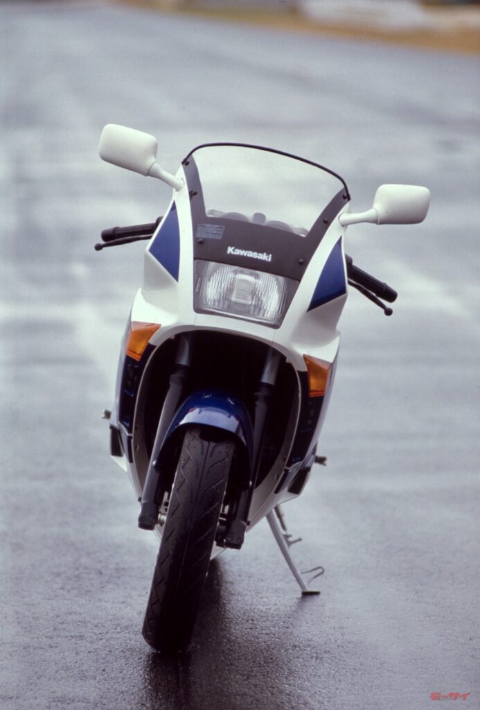 カワサキ ZX-4試乗【1988年新車時レポート】カワサキ初の400cc専用4