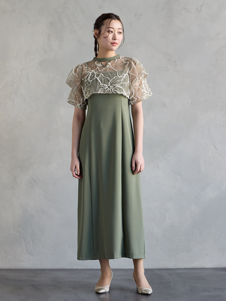 試着キャンペーン対象】フラワーモール刺繍キーネックブラウス×Iライン