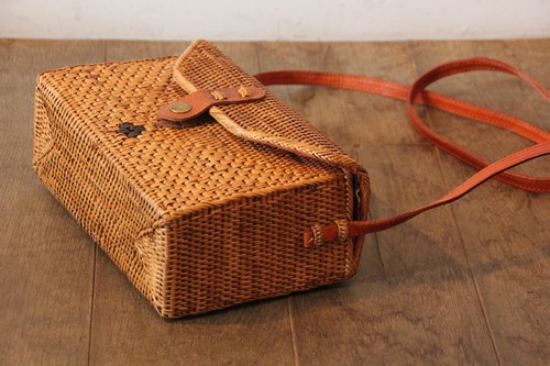 かご・バスケット・雑貨 - menui | アタスクエアショルダーかごバッグ