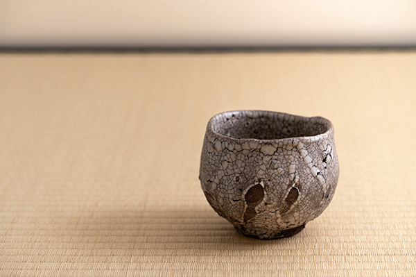 NIGO®と茶碗と半泥子 ─ 川喜田半泥子と歩んだ作陶10周年