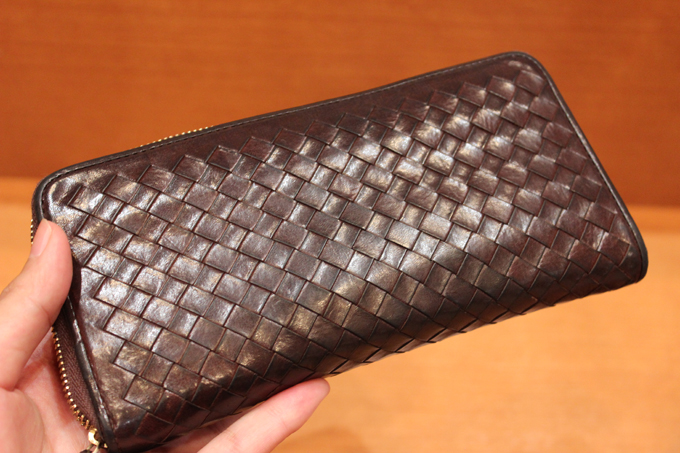 マットーネ オーバーザウォレット（ビターチョコ）の使用感をレビュー