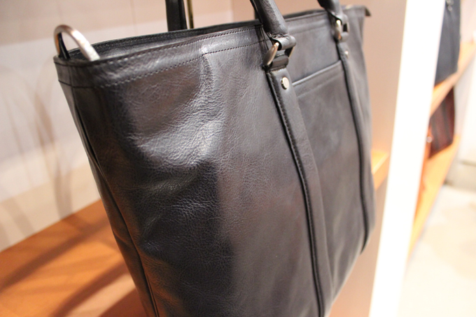 ココマイスター『マットーネガブリエル』トートバッグの使用感を