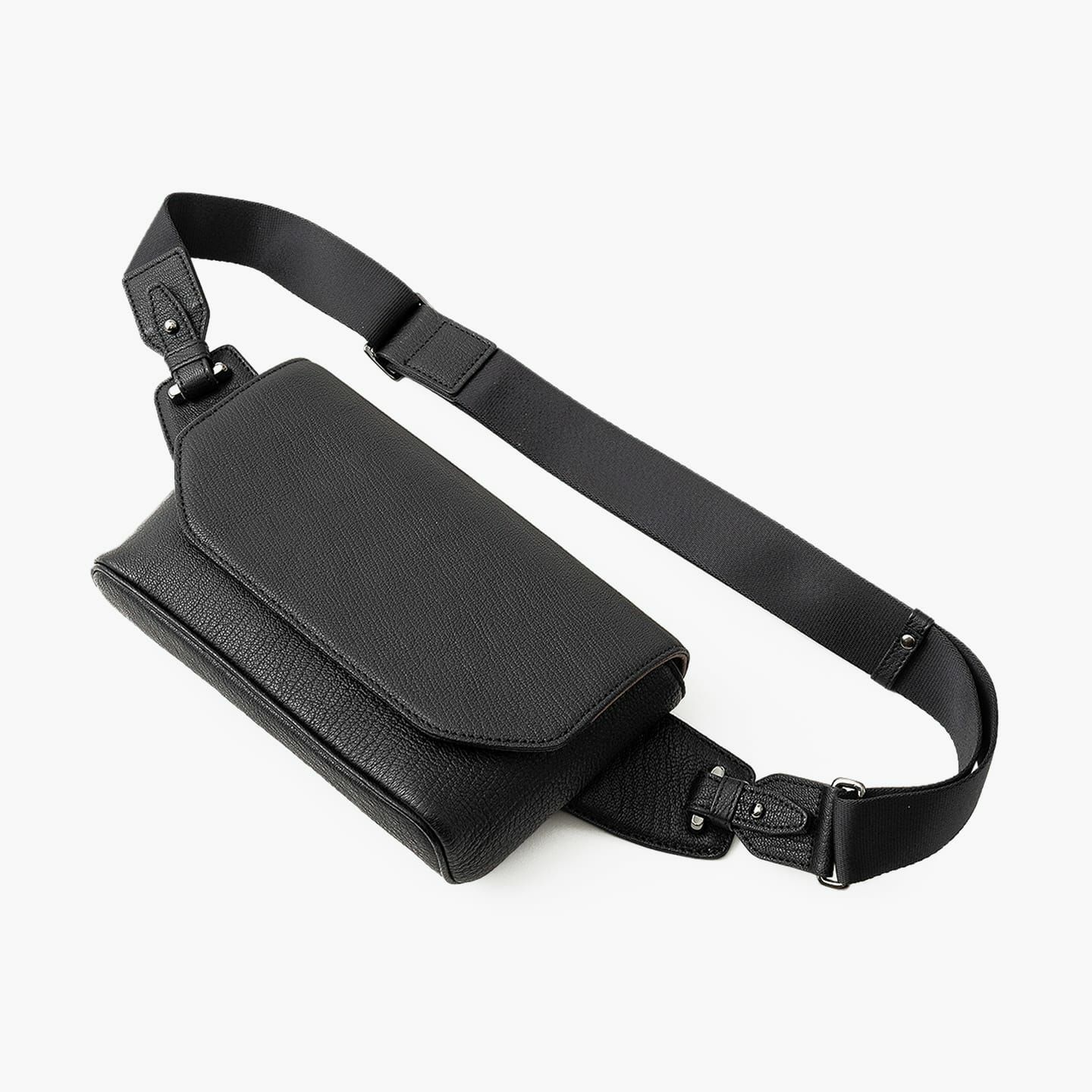 ボディバッグ“Liberty” | 大人のバッグ・財布・ ボディバッグ など拘り