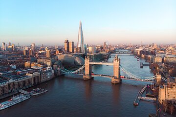 タワー ブリッジ - Viator (ビアター)