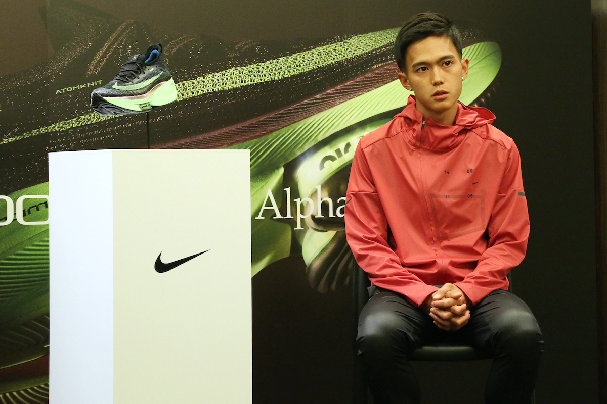 日本記録更新の大迫傑選手が記者会見 ナイキを“信頼”し厚底シューズを
