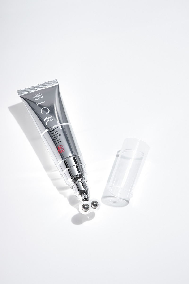 コロナ禍で1日10万個のクッションファンデを販売する「ビオール」から