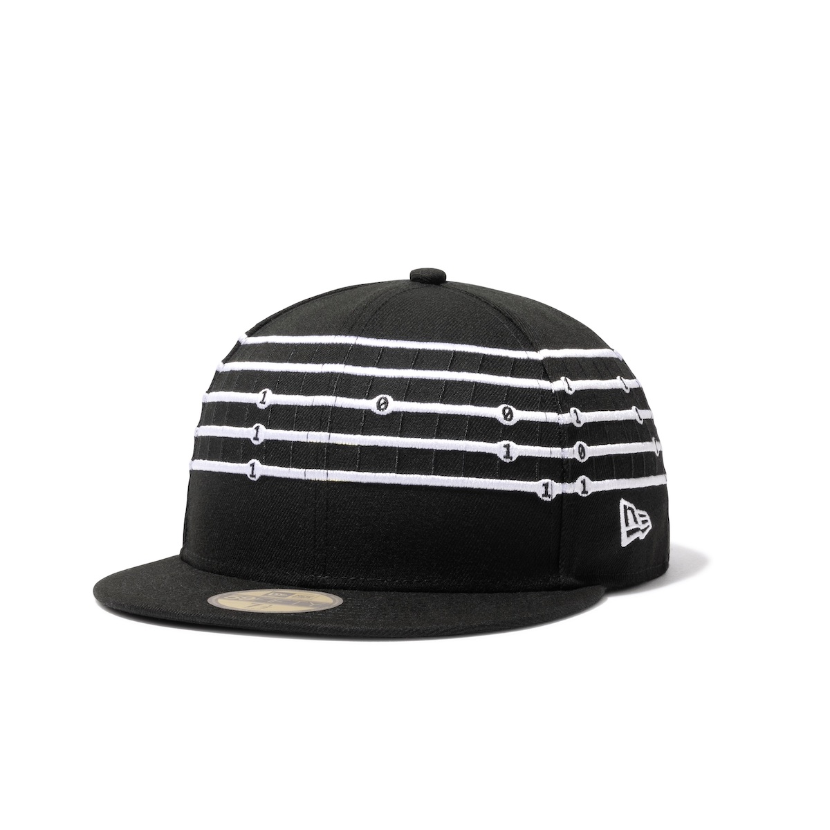 タカヒロミヤシタザソロイスト.」と「ニューエラ」が9型のトリプル