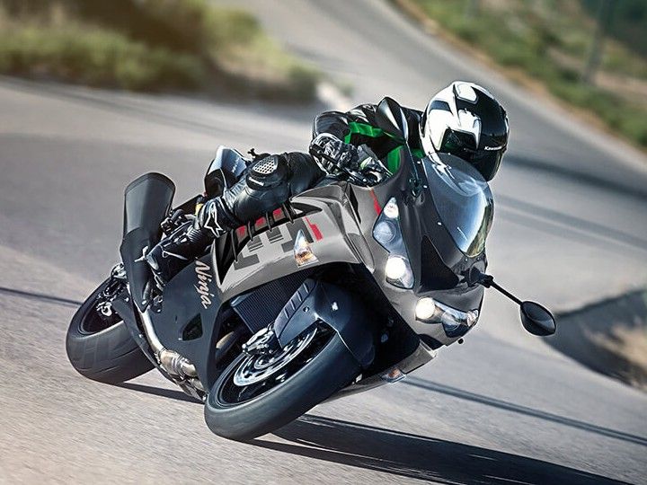 2021_zx-14r.jpg?tr=w-1200