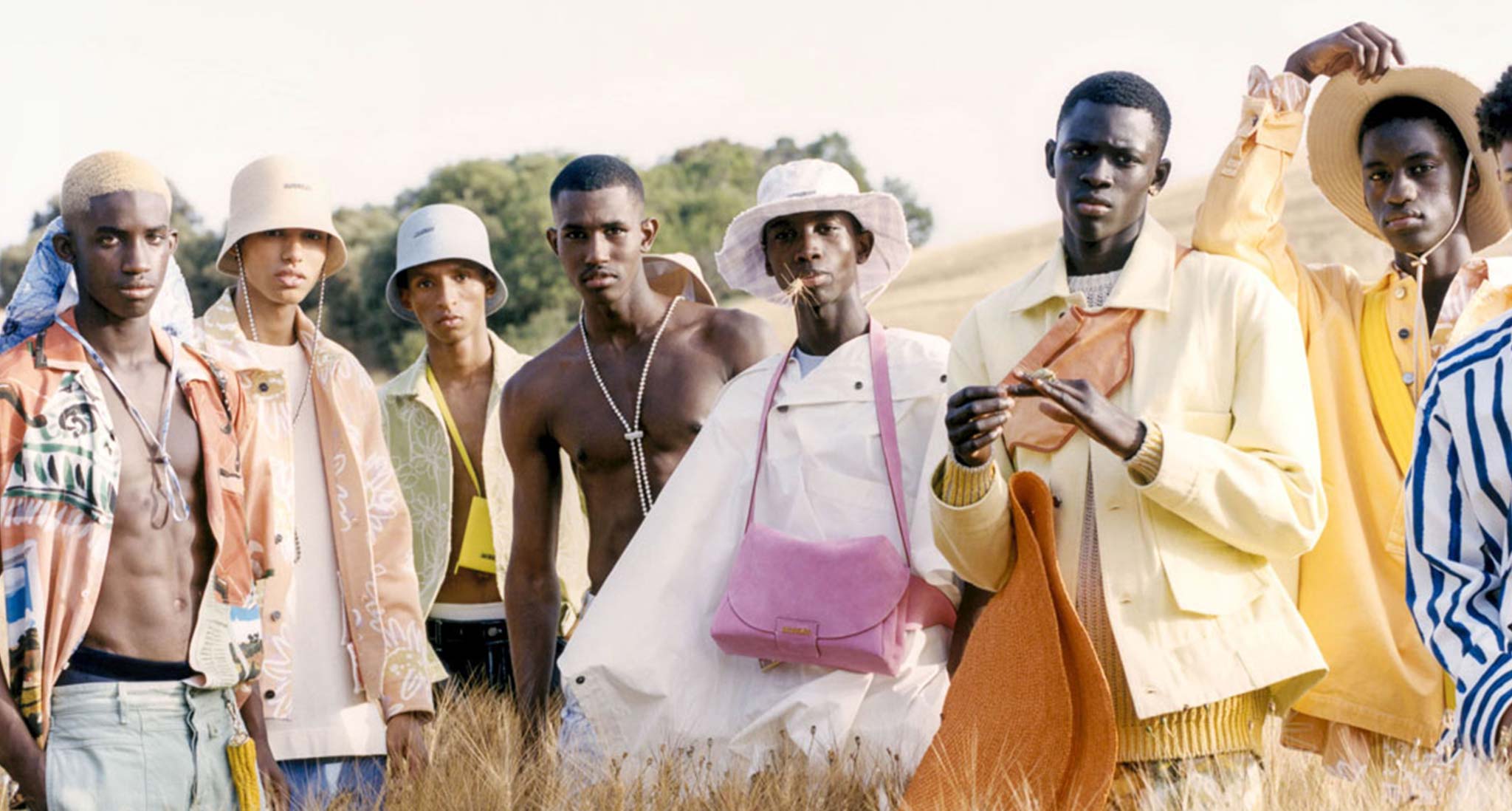 話題のブランド Jacquemus の歴史と魅力を徹底解説。海外セレブも夢中！